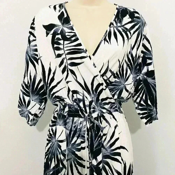 City Chic New Wide Leg Jumpsuit Cropped Tropical Print Plus Size Phi Phi Fun - Picture 6 of 14